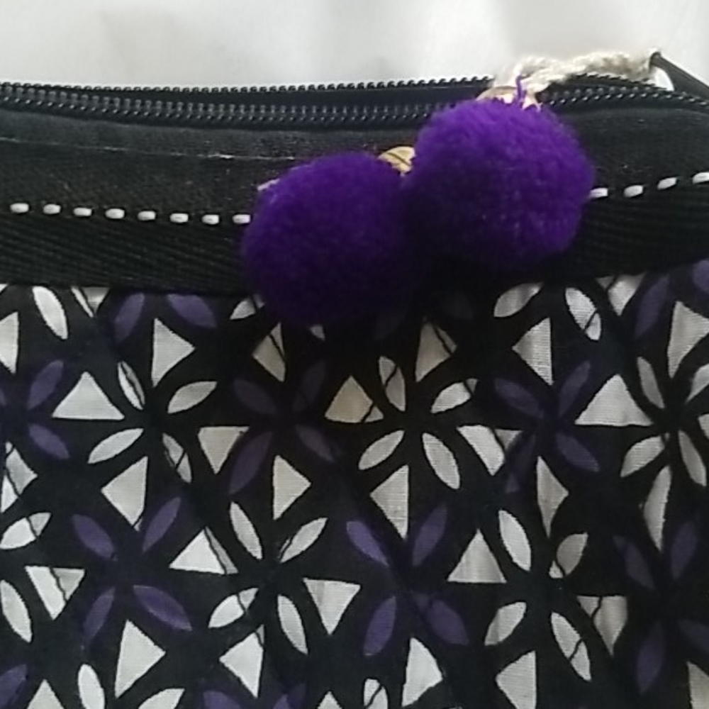 Pouch - Picture 3 of 8